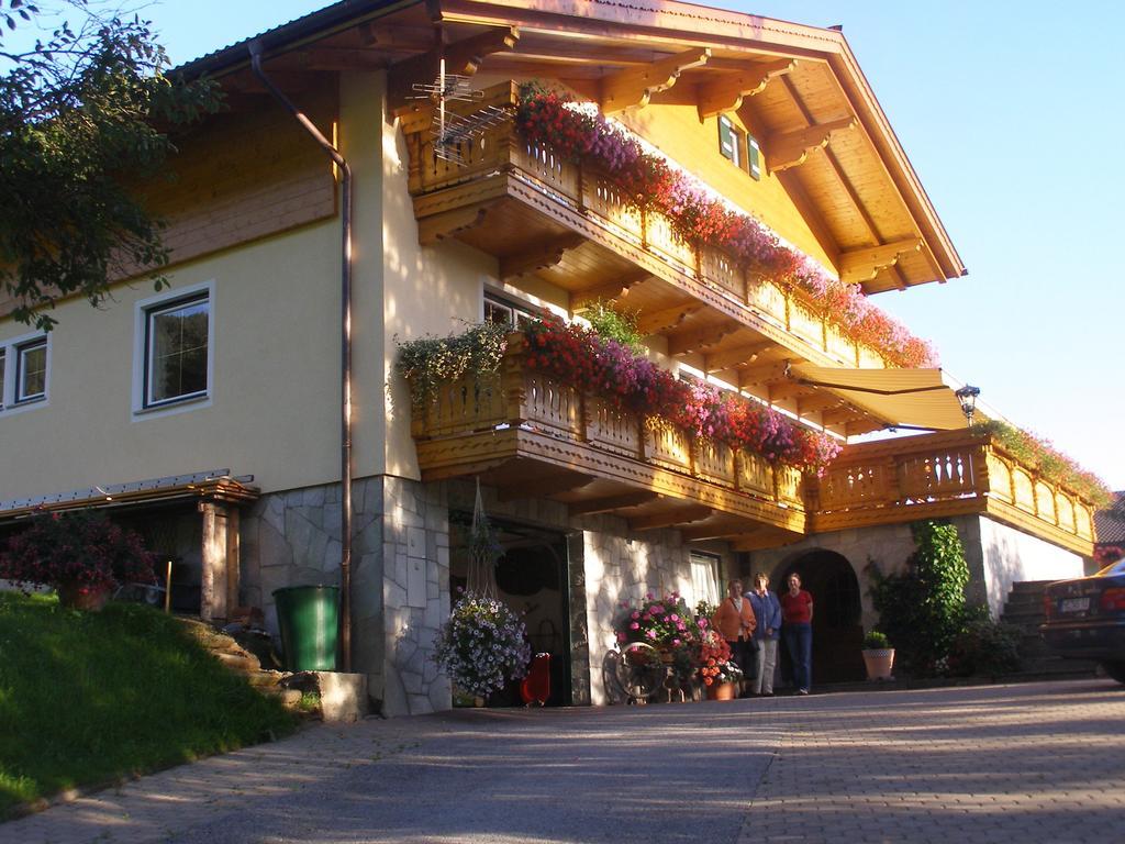 Haus Gschwendtner Hotel Pfarrwerfen Bagian luar foto