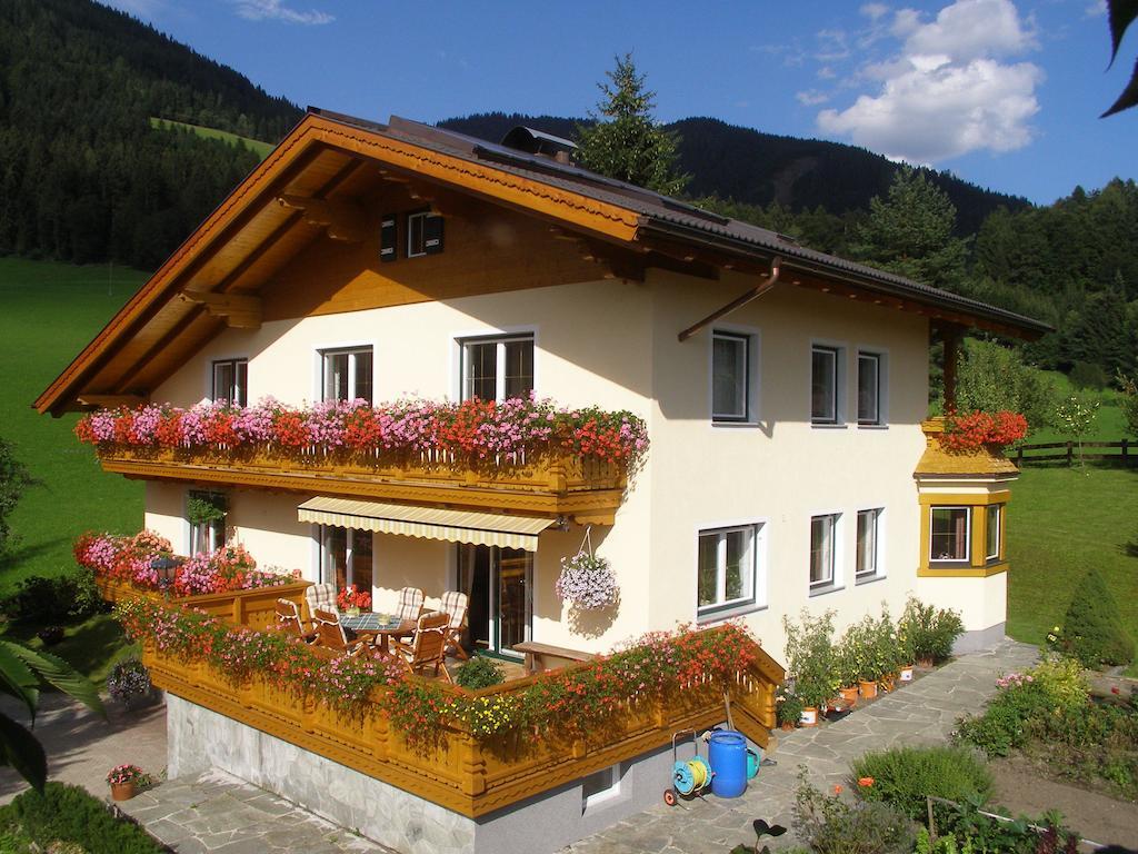 Haus Gschwendtner Hotel Pfarrwerfen Bagian luar foto